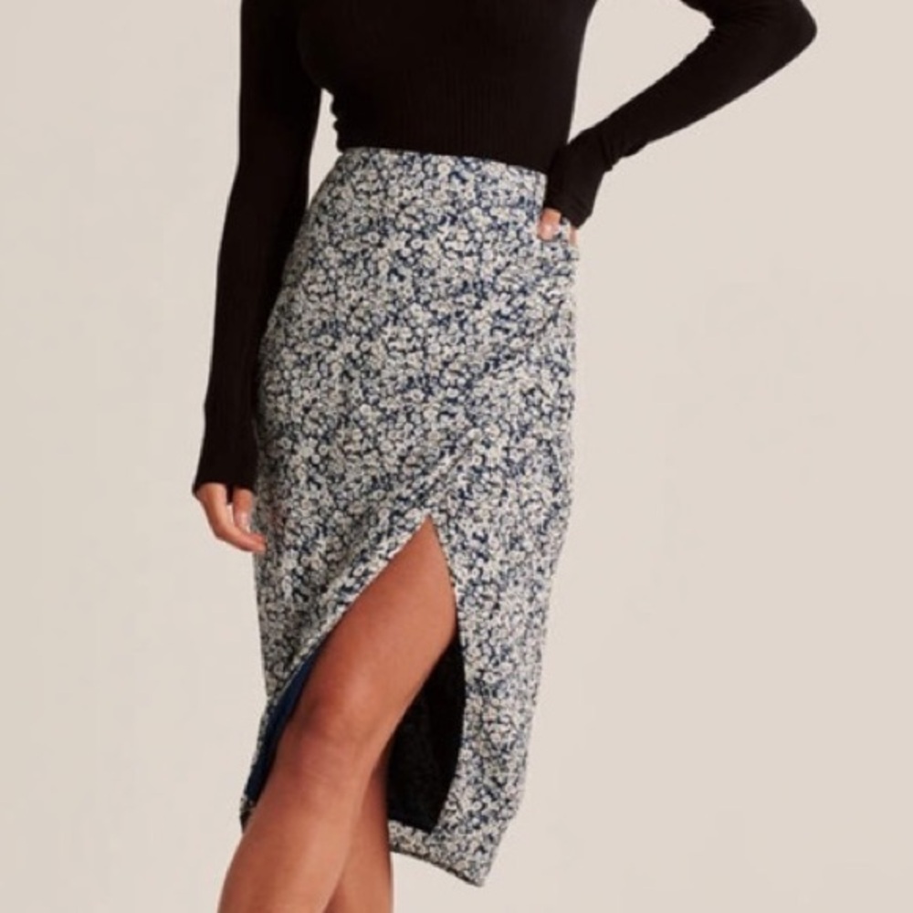 Abercrombie & Fitch draped midi skirt Nwot
